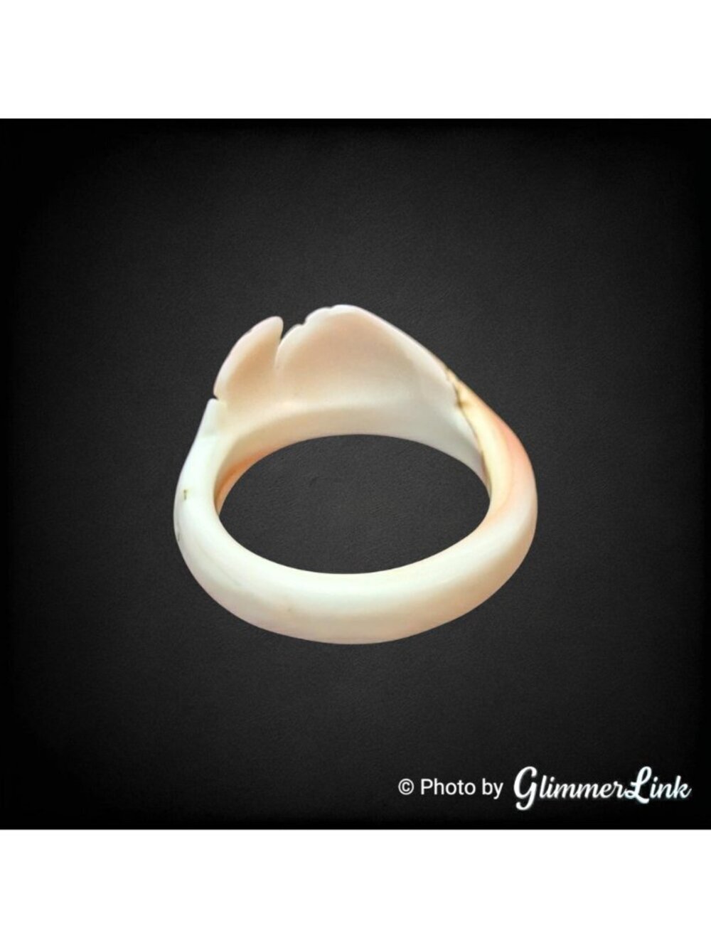 Vintage Carved Shell Fish Ring Size 8.25 Cream Pink Brown - Picture 5 of 11